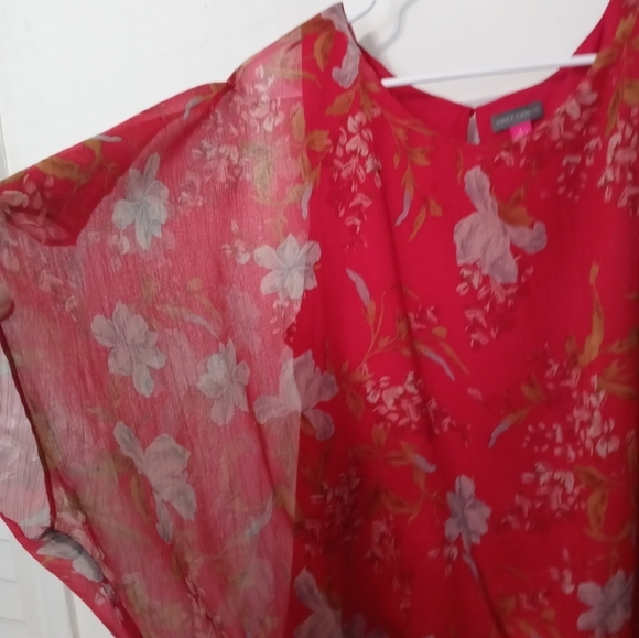 Vince Camuto Women's Floral fully lined chiffon Wing Sleeve pullover Blouse L - Picture 7 of 8